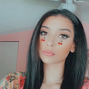 Meet your Posher, Janah